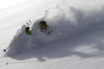 TLH Heliskiing